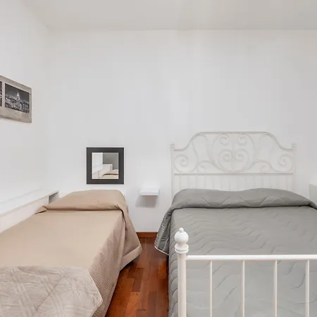 323 - Sweet Home, Nel Centro Di 300metri Dal Mare